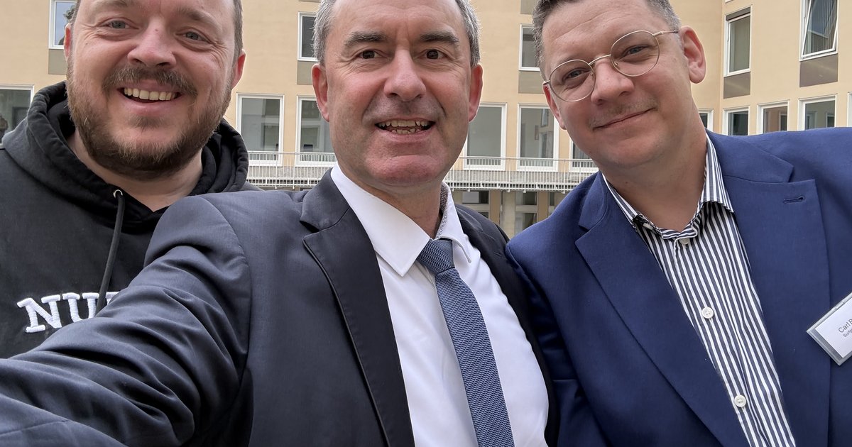 KI-Workshop zur Blue Swan Gigafactory im Rathaus Schweinfurt: Surfgreen.dev GmbH und KI-STUDIO.ai mittendrin